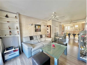 appartement à la vente -   06600  ANTIBES, surface 68 m2 vente appartement - APR645385